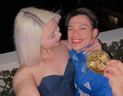 carlos yulo weight|Carlos Yulo: Gold Medals & Girlfriend [2024 Update].